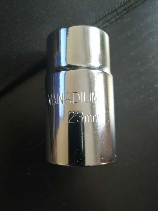 chave de roda extensivel com 2 soquetes 17 a 23 mm