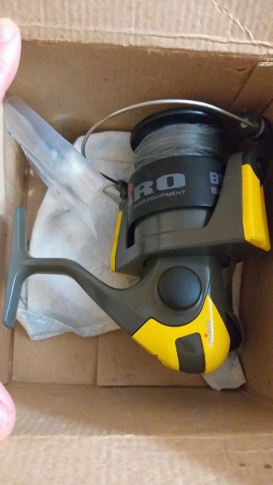 2 canas de Pesca + 3 carretos - 1 das canas foi usada 1 vez!