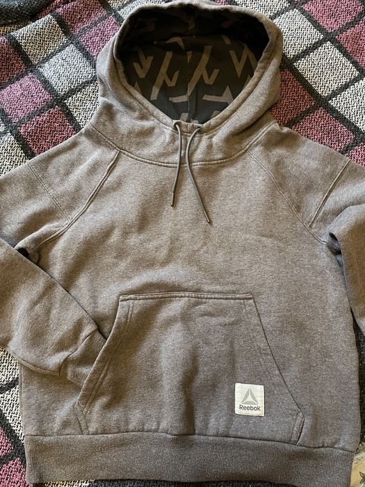 Кофта Reebok,б/у,состояние хорошее,размер 2XS