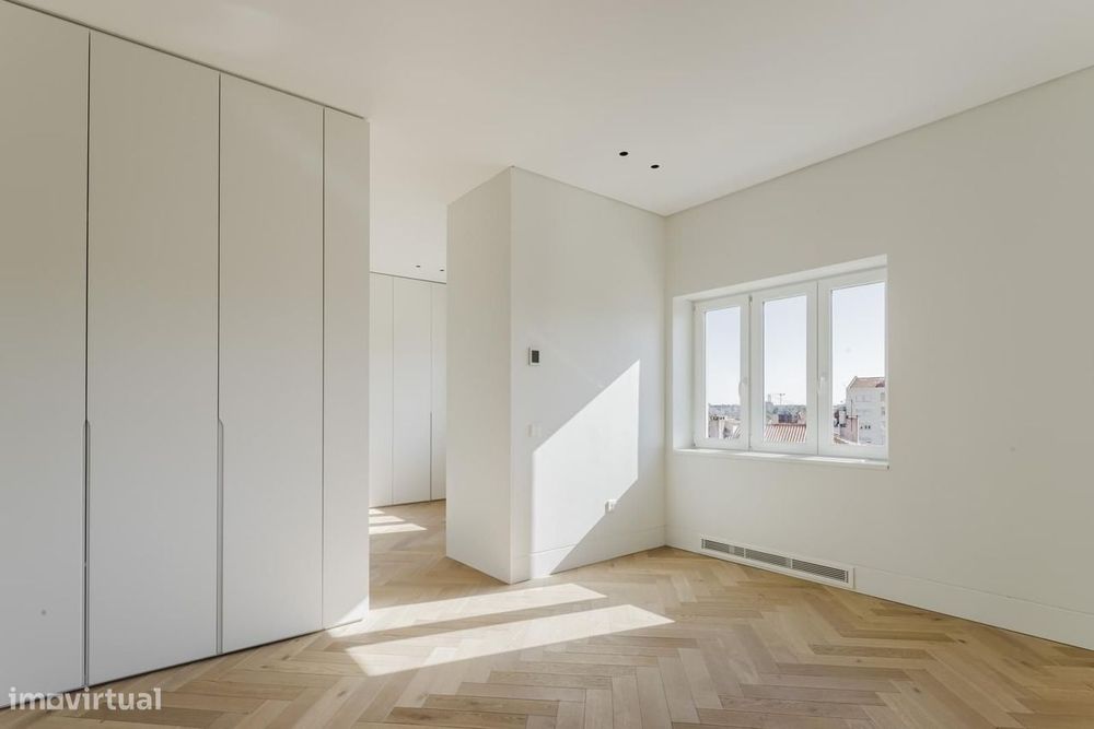 Penthouse T5 com vista, Campo Mártires da Pátria, Lisboa