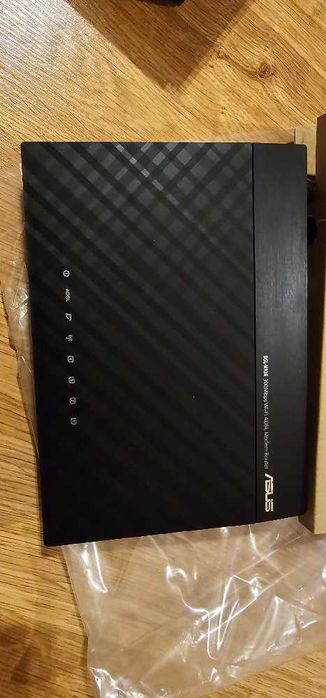 Router ASUS DSL-N12E