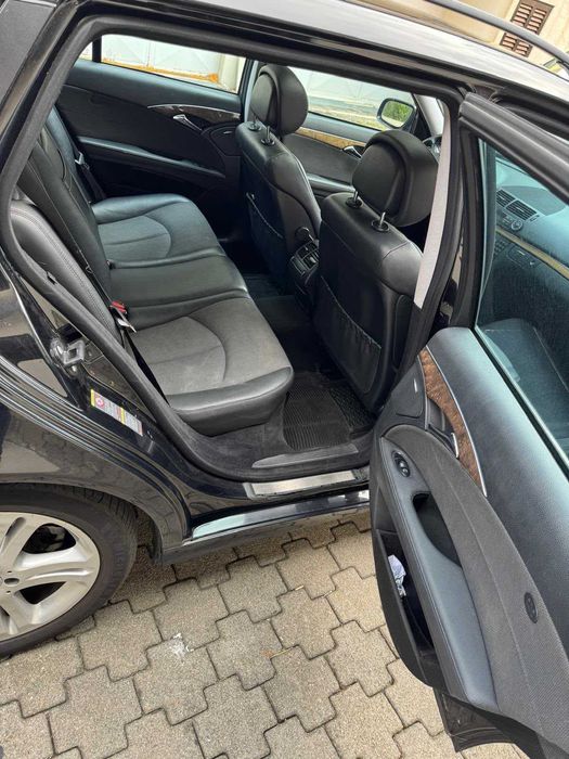 Mercedes-Benz E 220 CDI Avantgarde