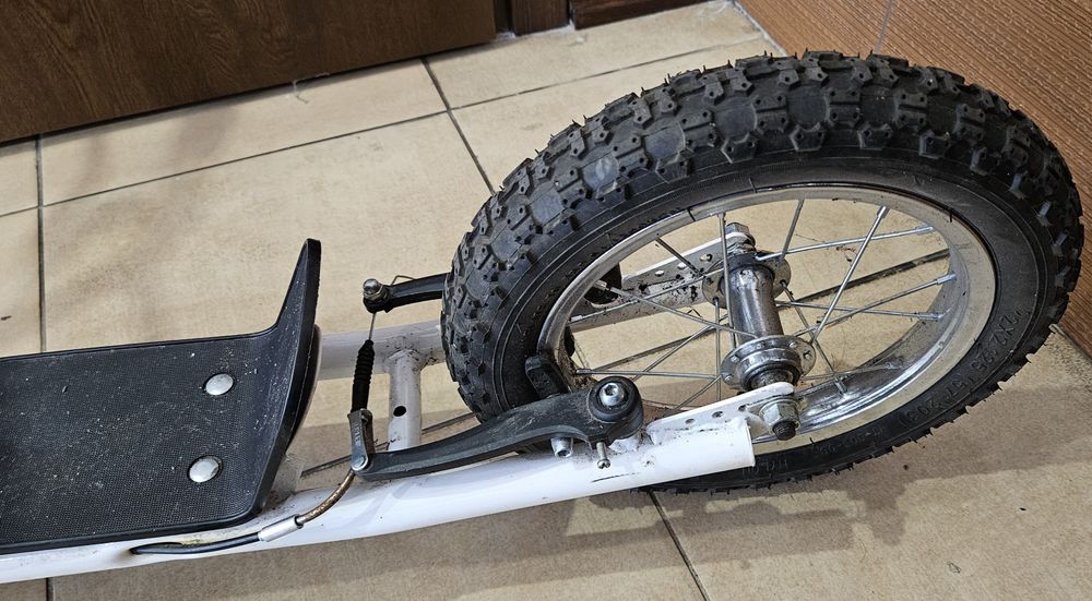 4519/25 Duża Hulajnoga pompowane kola 12"