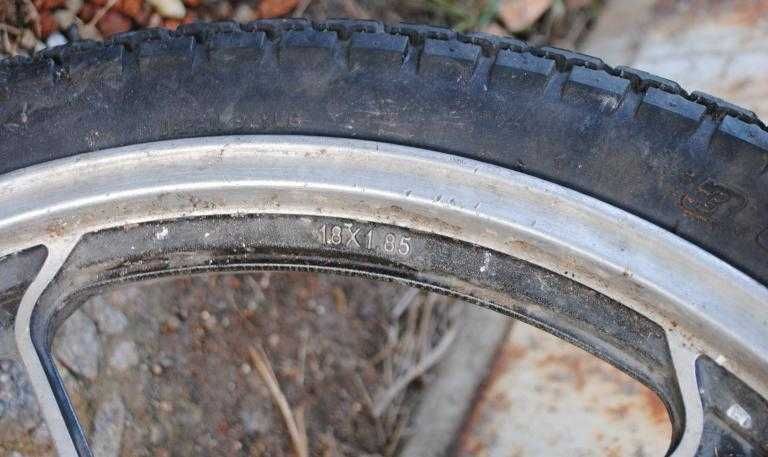 Колесо 18*1,85 в компл з 3.00-18 на мопед. Мото ЗЧ, запчастина.