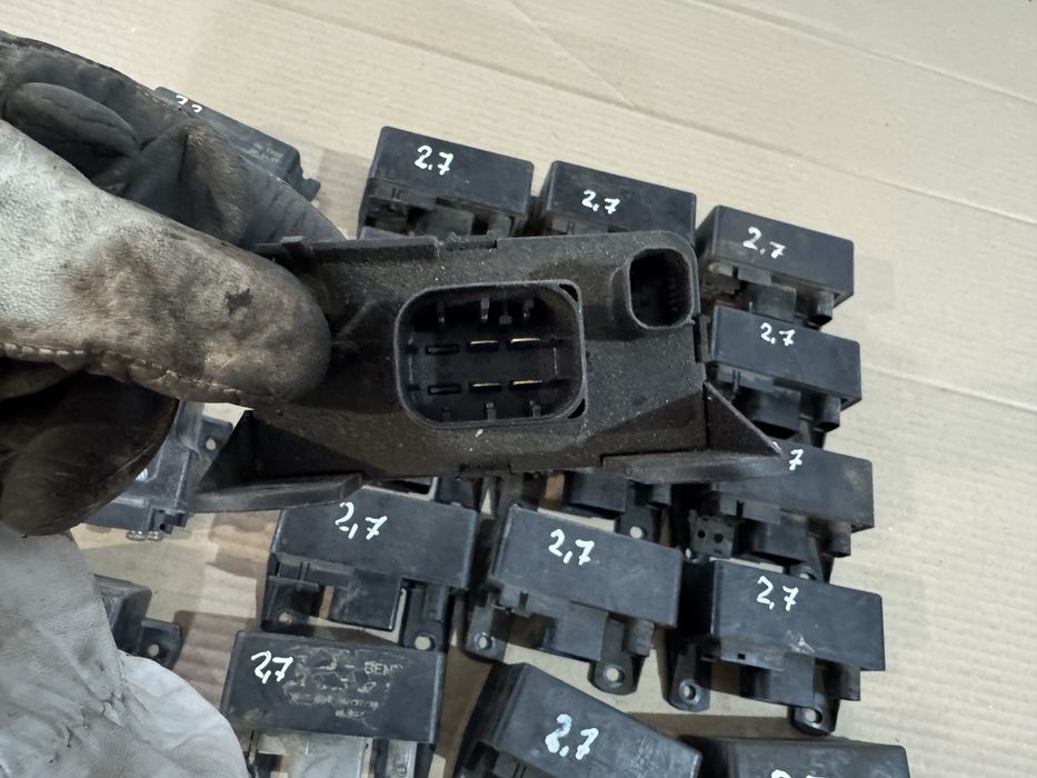 Реле свечей накала свічок Sprinter 2.2 2.7CDI 96-06р LT35 2.5TDI