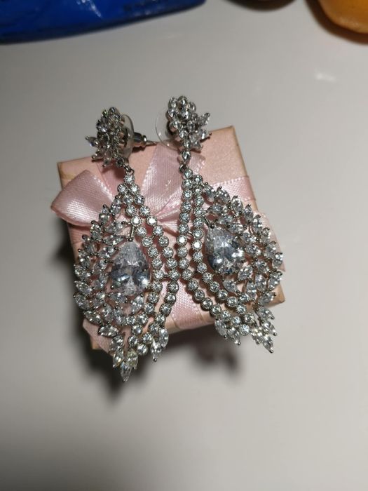 Сережки у формі краплі