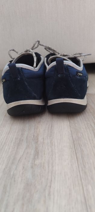 Кросівки ECCO 25,5см жіночі шкіра яка