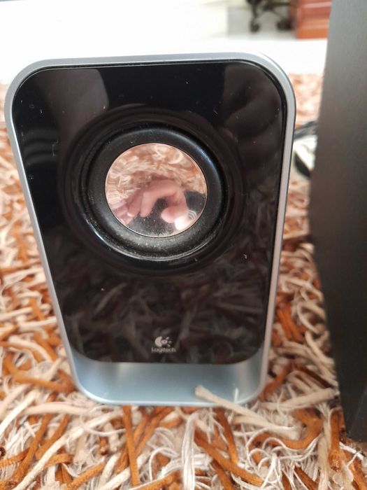Colunas Logitech 2.1
