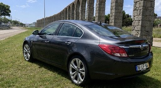 Opel insignia em bom estado