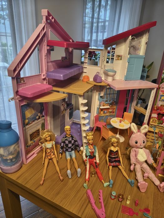 Barbie - kilka różnych zestawów w jednej paczce