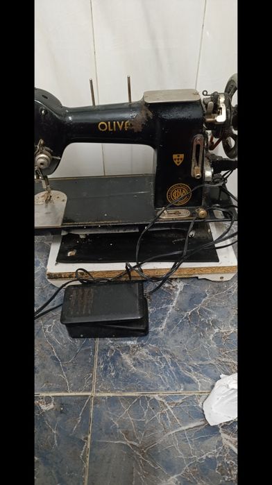 Máquina de costura oliva para desocupar