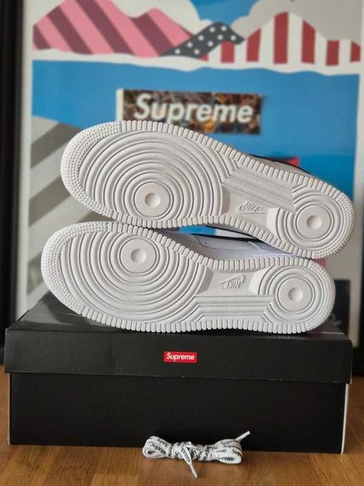 Nike_Air_Force_1_Low_Supreme_White_Black R.38