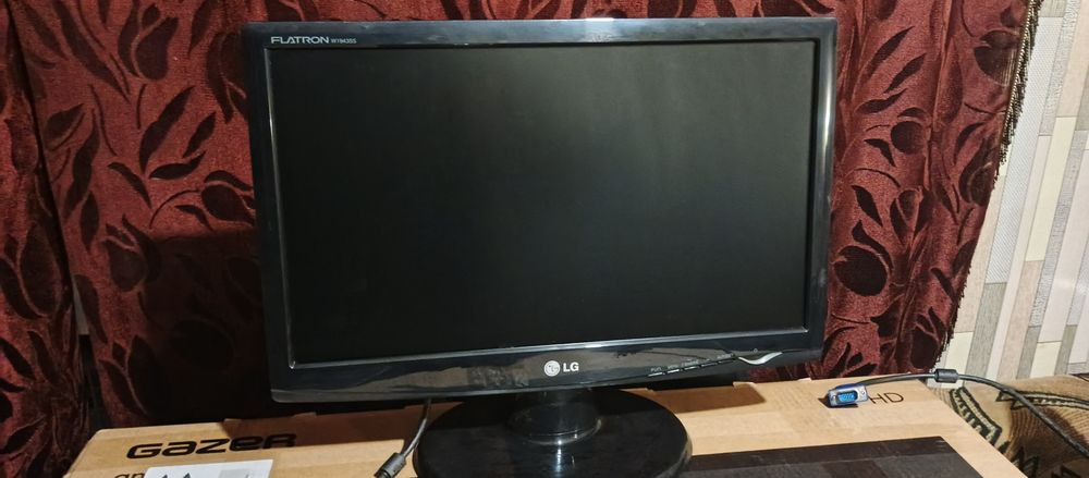 Монитор LG Flatron W1943SS 19" — Отличное состояние