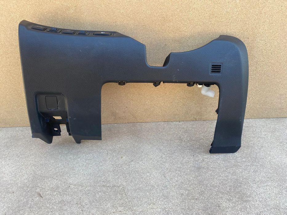 OSŁONA DESKI POD KIEROWNICE NISSAN NAVARA NP300 681064KJ7A