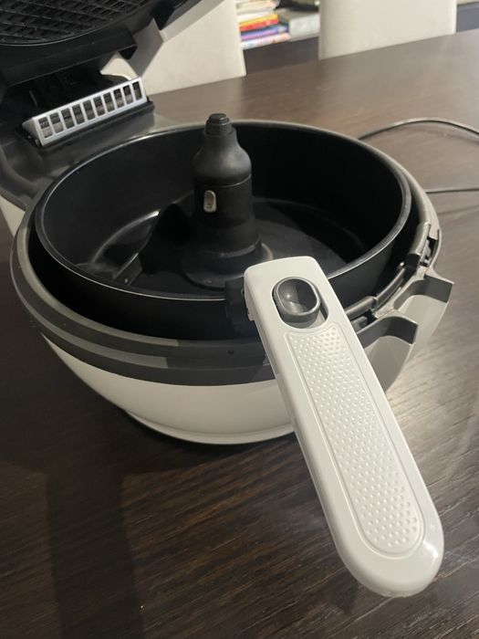 Airfryer Tefal com acessórios