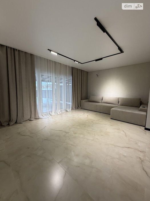 Продаж сучасного таунхауса в котеджному містечку New Village, Сторожни