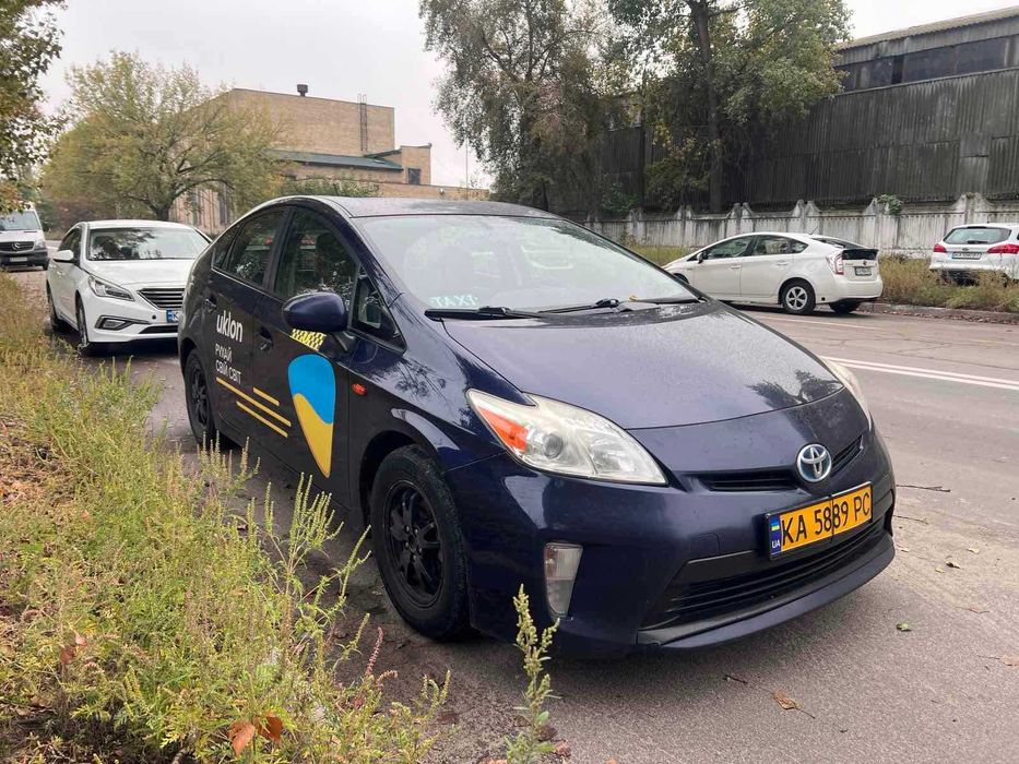 Робота на ліцензованому авто Тойота Пріус. 50/50. ЗП виплати щодня!