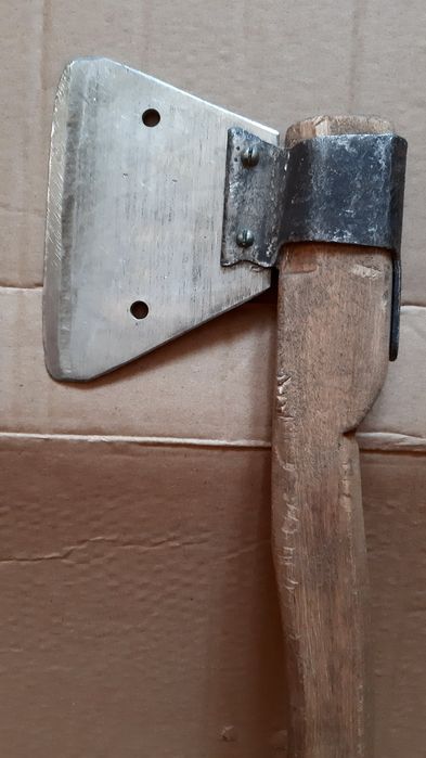 Топор хозяйственный