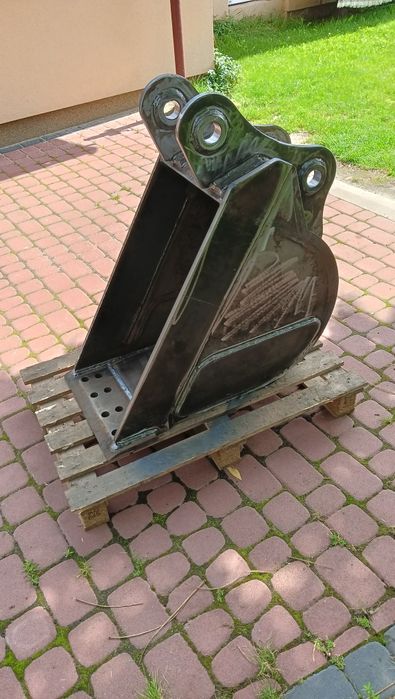 Łyżka do kopania JCB, CAT, VOLVO, CASE, MF, NH - 40cm