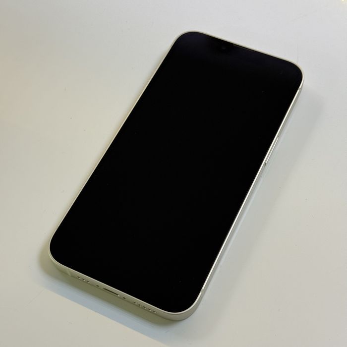 Айфон Apple iPhone 13 Starlight 256 GB Білий Neverlock ГАРАНТІЯ