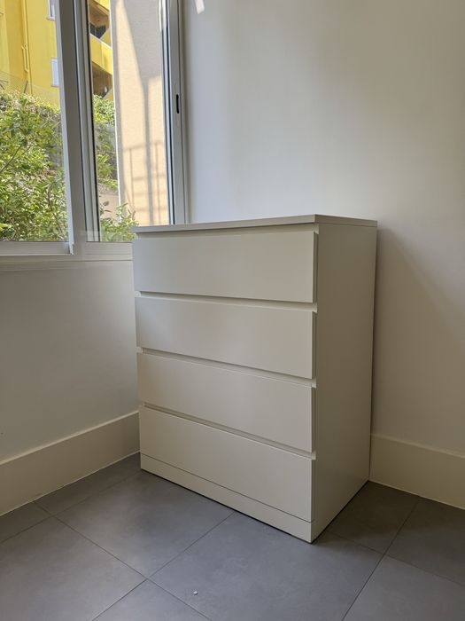 Cómoda IKEA c/ 4 gavetas