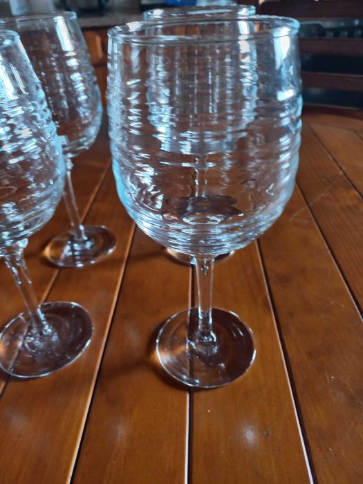 6 Copos de pé p/ vinho-Vidro soprado artesanalmente-Crisal