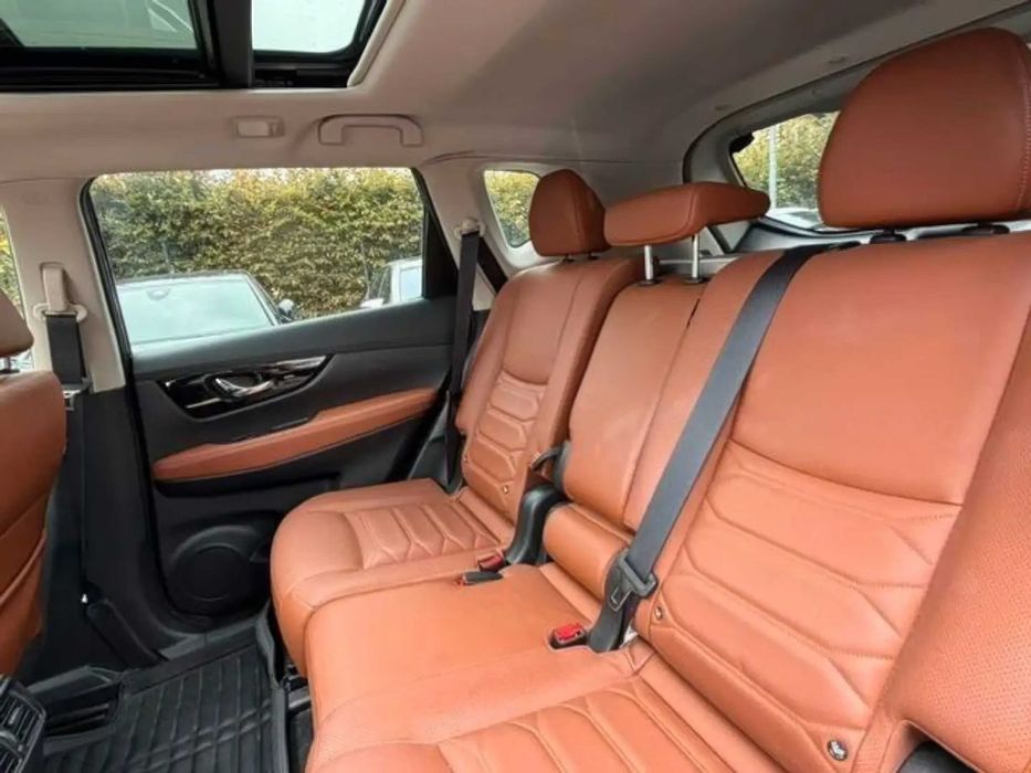 Nissan X-Trail      2018