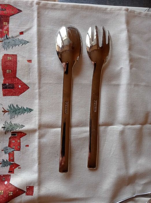 Вінтажні столові прибори для сервірування