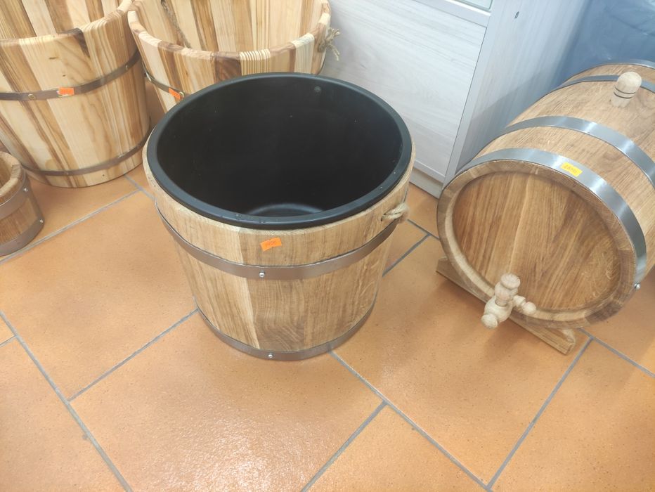 Відро дерев'яне, водопади