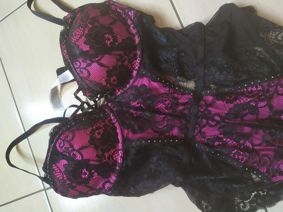 Body bielizna nocna 75C