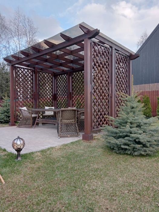 Альтанка, бесідка, беседка, бєсєдка, пергола