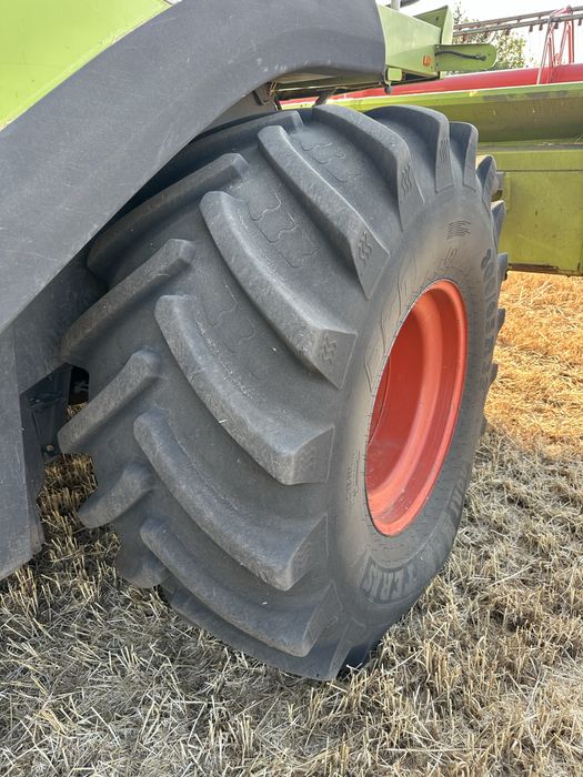 Комбайн Claas Lexion 580+