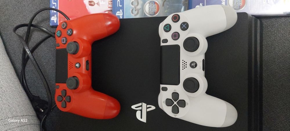 Sony playstation 4 pro ps4