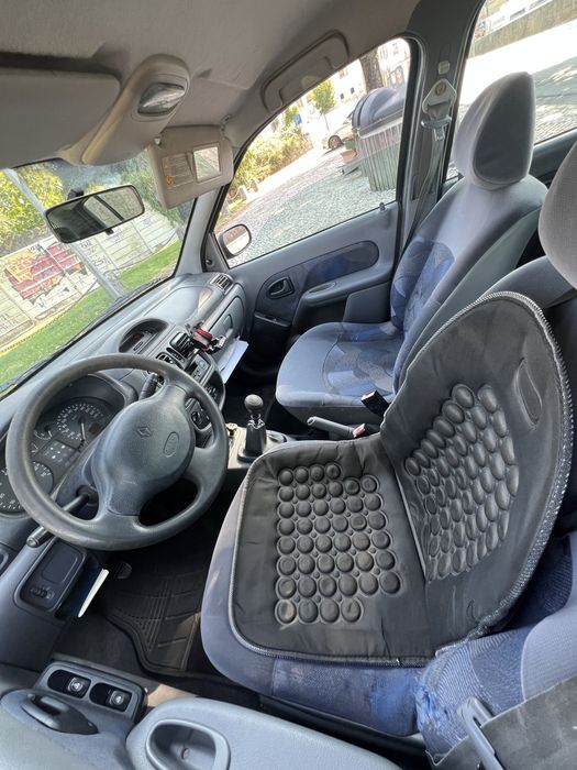 Clio 1.2 ano 2000