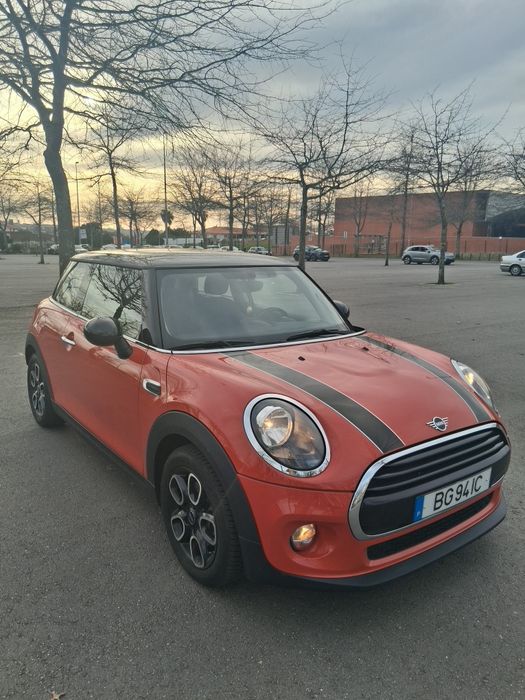 Mini Cooper D. Automatico471079435801077760