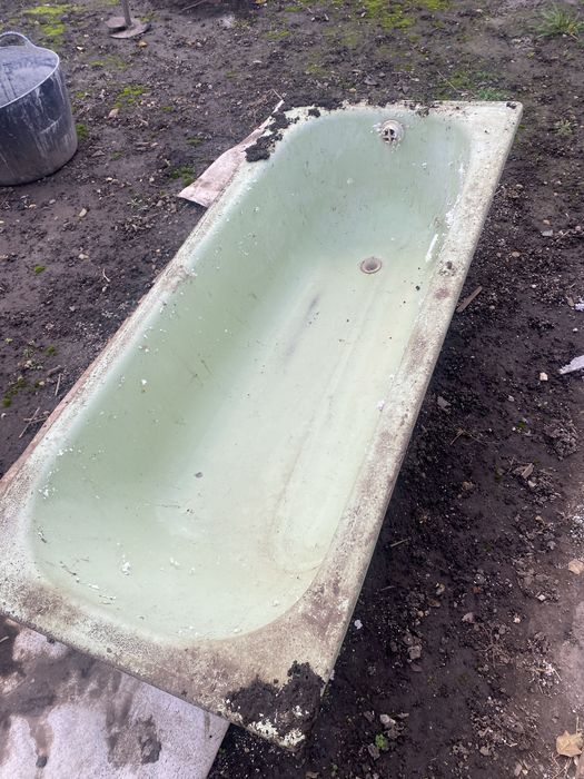 Ванна металева