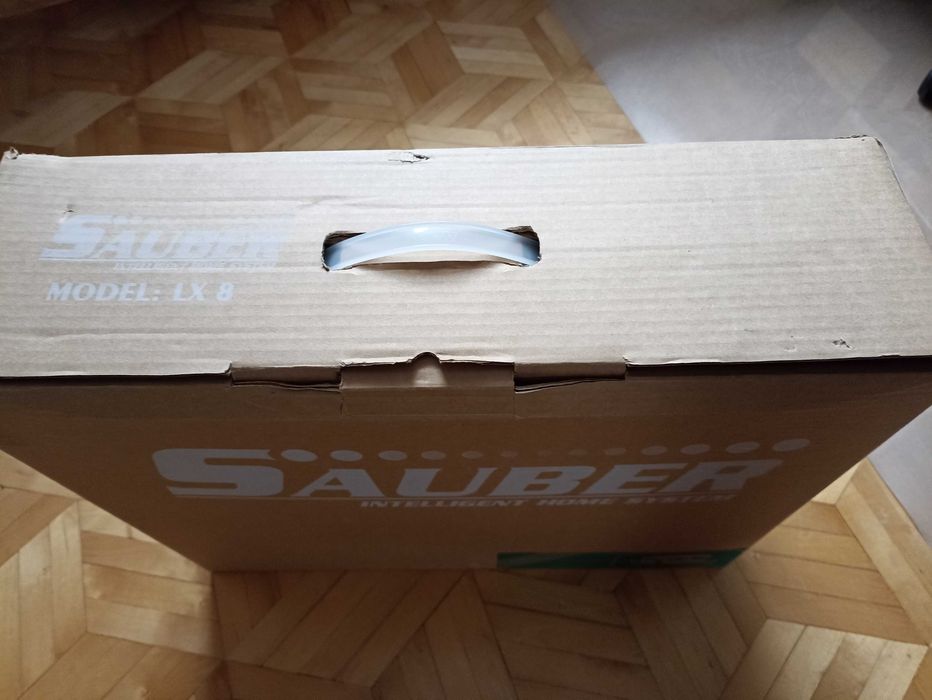 Odkurzacz automatyczny Sauber LX8 używany sprawny