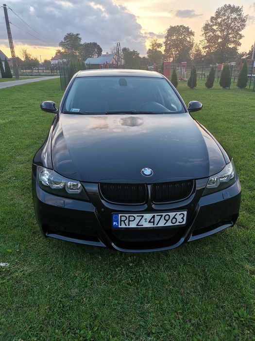 BMW  E90  330i