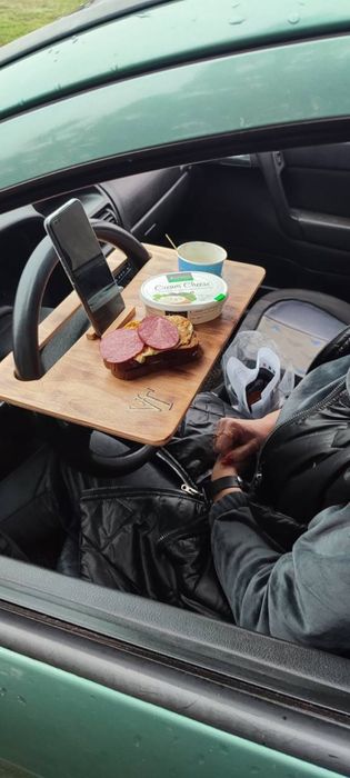 Dwustronny stolik pod kierownicę