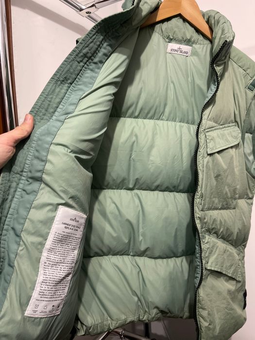 Жилетка stone island . Зелена , розмір ХЛ , оригінал . Як нова