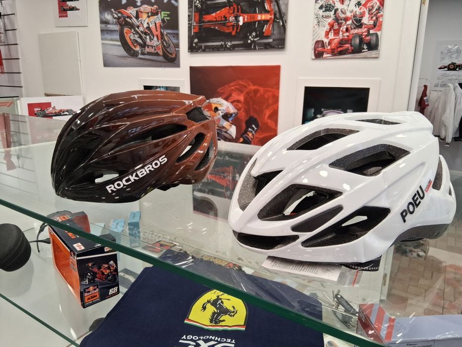 Capacetes ciclismo novos e a estrear.