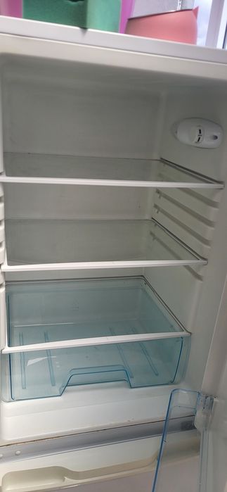 Dou frigorífico Electronia