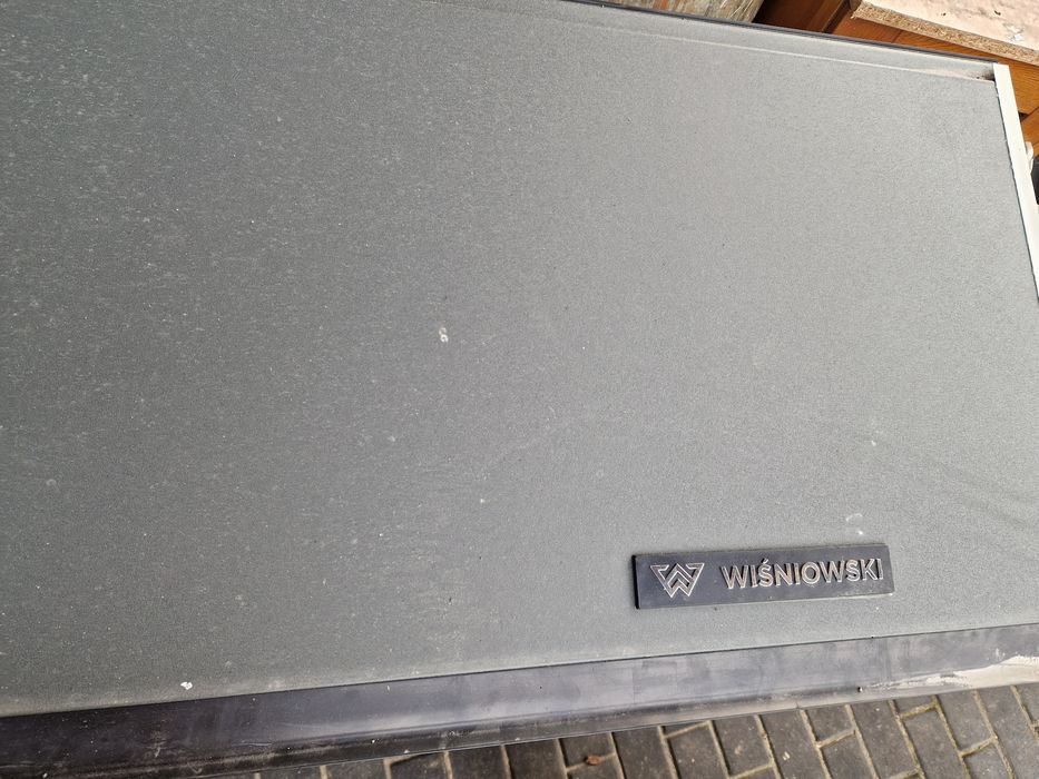 Panel wisniowski