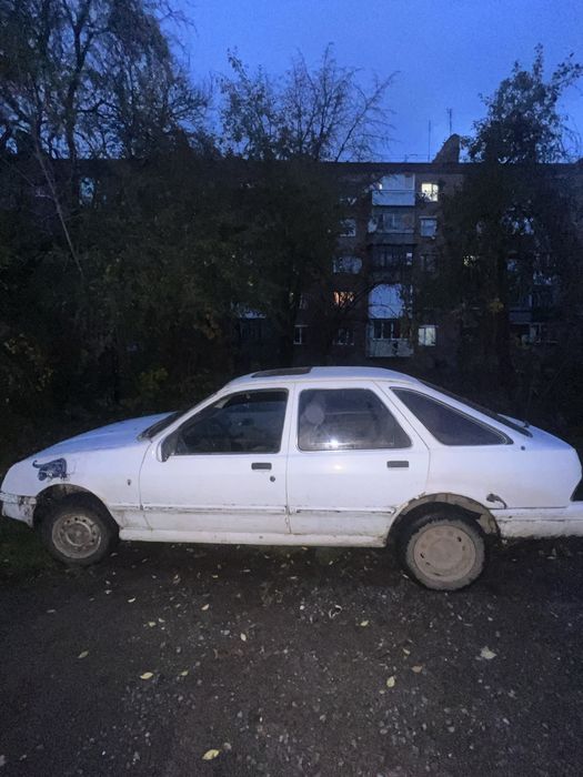 Продам Форд сієра 2л газ/бензин