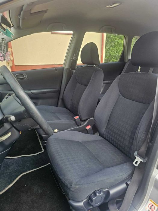 Honda Civic VII hatchback rok 2002 1.6 benzyna
