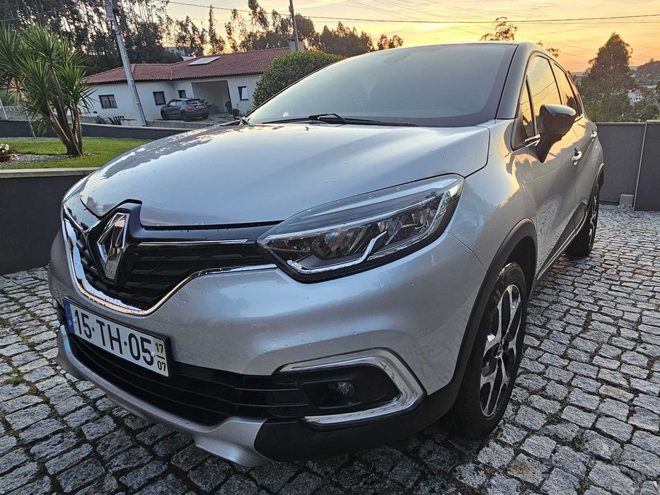 Renault Captur 1.2 TCe Exclusive — photo 2