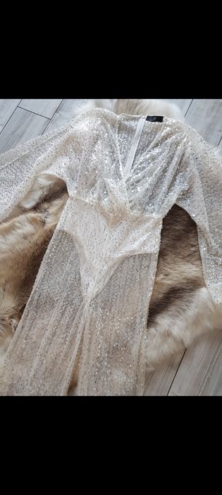 Kombinezon transparentny kopertowy