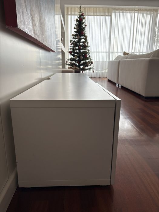Movel aparador TV Branco IKEA