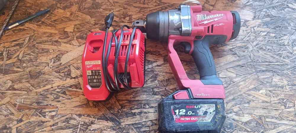 klucz udarowy Milwaukee m18 onefhiwf1 Aku 12 ah