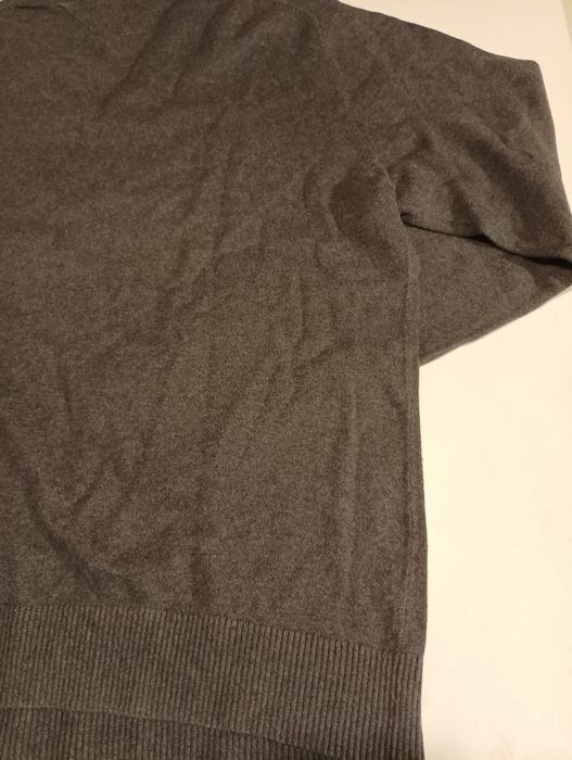 Camisola de homem em cinza escuro,de marca Tom Hilfiger, tamanho XXL